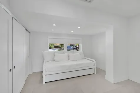 5581 NE 31st Avenue Fort Lauderdale FL 33308