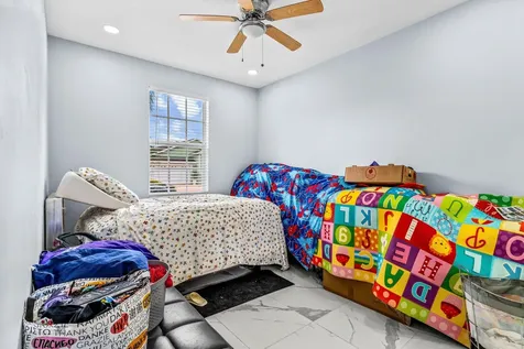 1087 Salmon Isle Greenacres FL 33413
