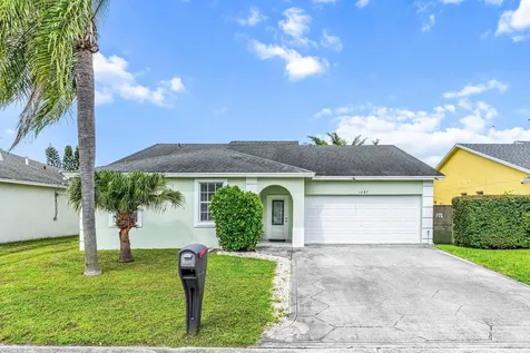 1087 Salmon Isle Greenacres FL 33413