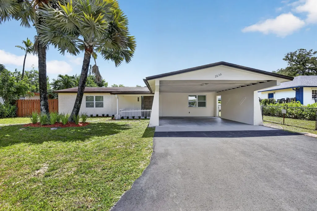 2630 SW 49th Court Fort Lauderdale FL 33312