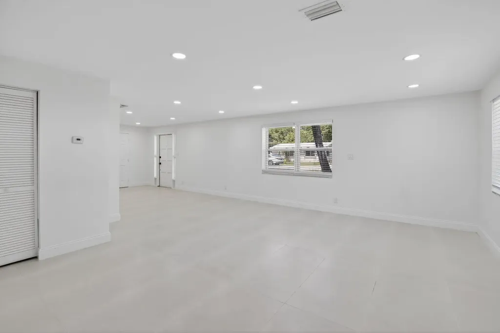 2630 SW 49th Court Fort Lauderdale FL 33312