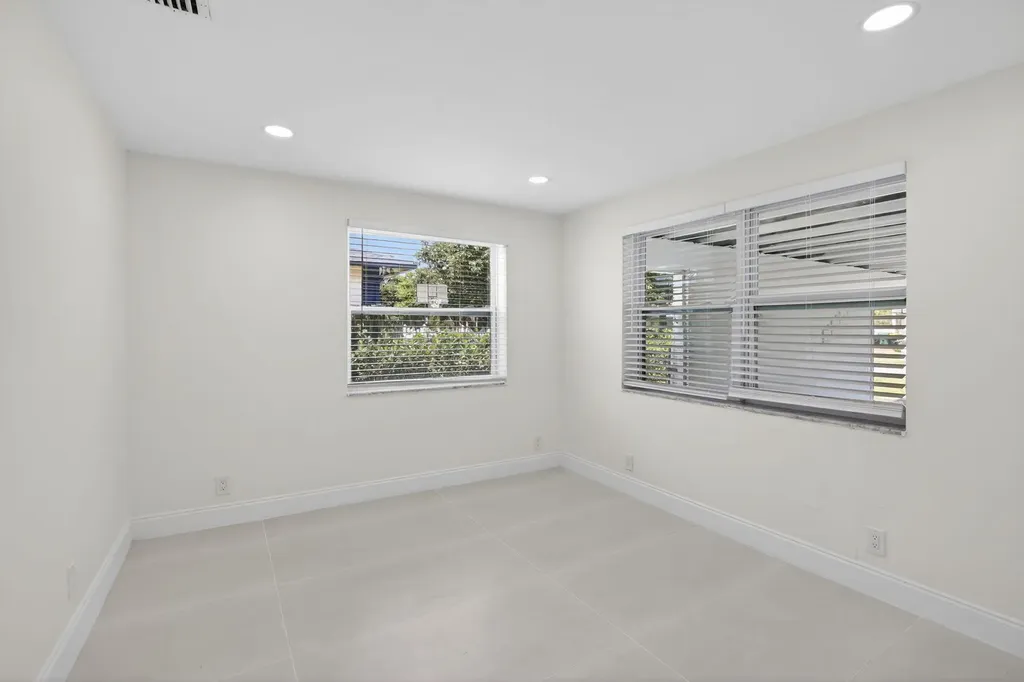 2630 SW 49th Court Fort Lauderdale FL 33312