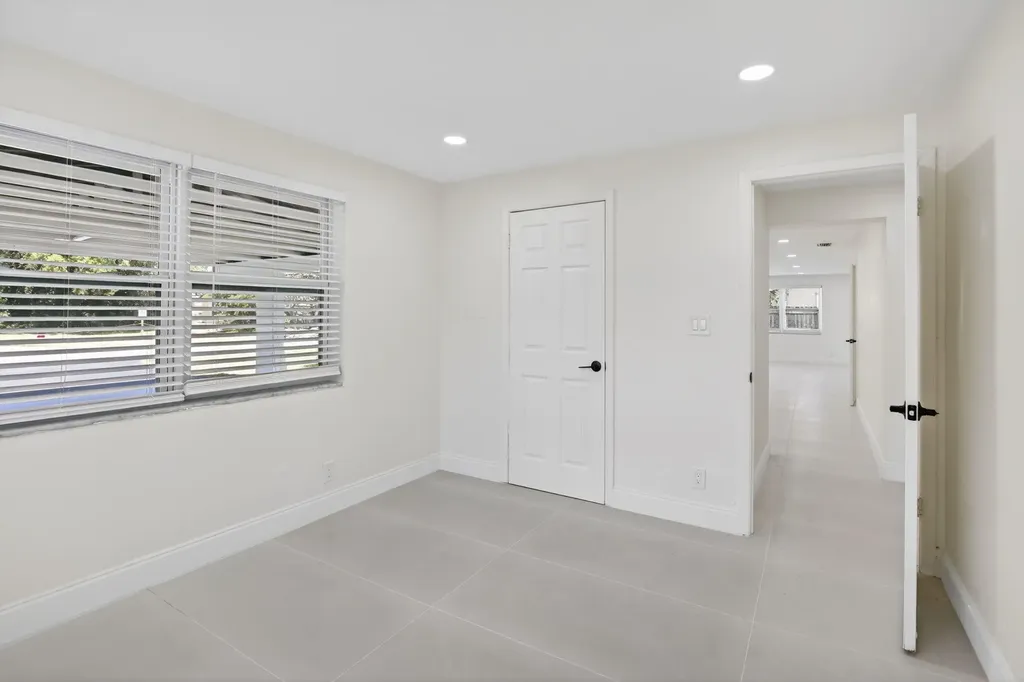 2630 SW 49th Court Fort Lauderdale FL 33312
