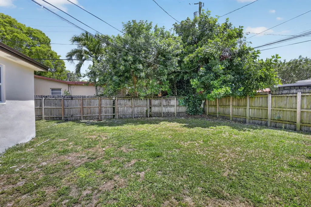 2630 SW 49th Court Fort Lauderdale FL 33312