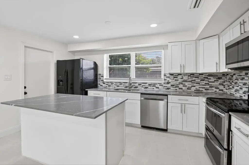 2630 SW 49th Court Fort Lauderdale FL 33312