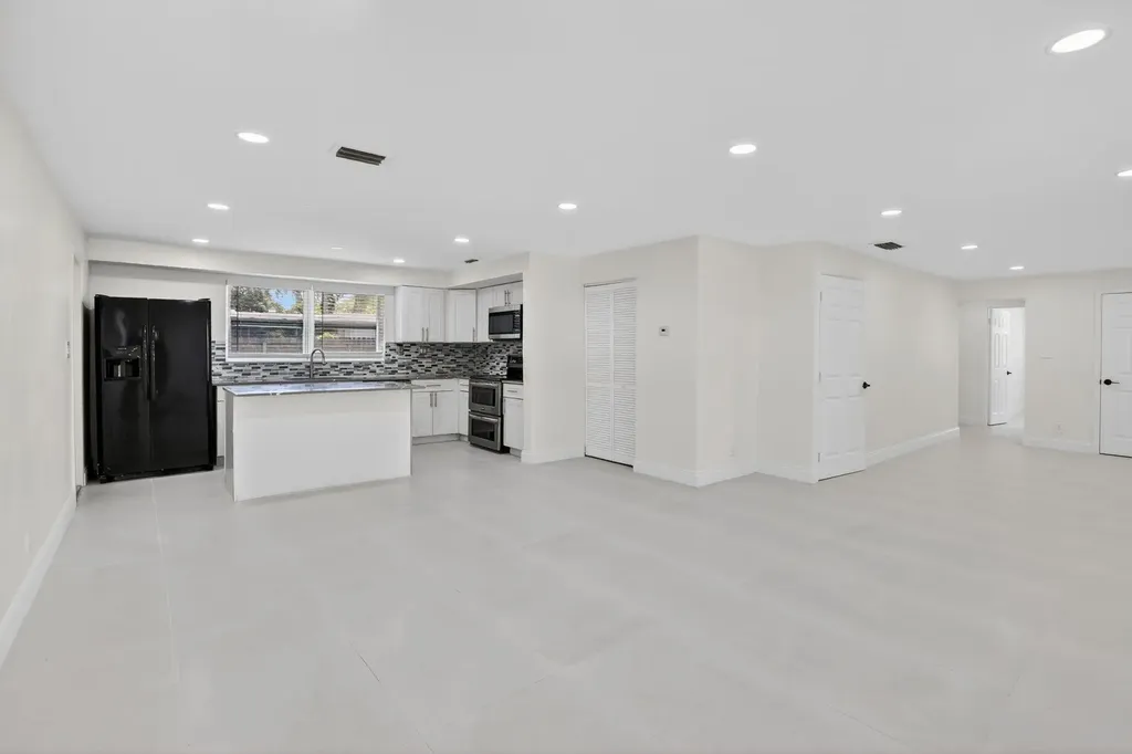 2630 SW 49th Court Fort Lauderdale FL 33312
