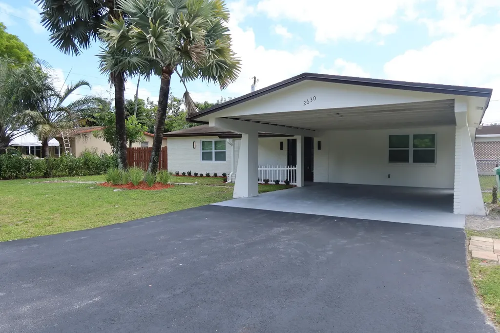 2630 SW 49th Court Fort Lauderdale FL 33312