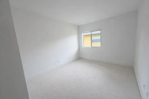 2660 NE 8th Avenue Wilton Manors FL 33334
