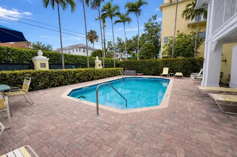 2660 NE 8th Avenue Wilton Manors FL 33334
