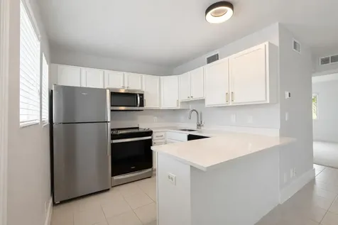 2660 NE 8th Avenue Wilton Manors FL 33334