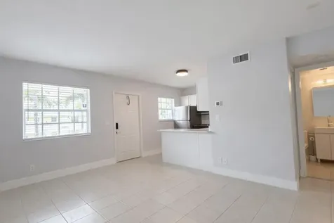 2660 NE 8th Avenue Wilton Manors FL 33334
