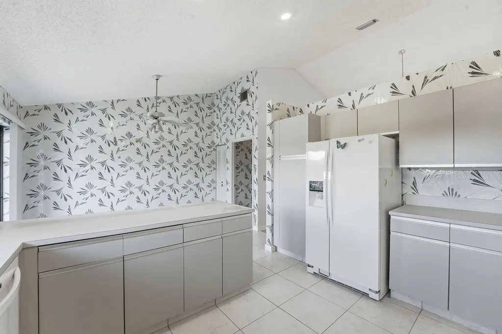 9476 El Clair Ranch Road Boynton Beach FL 33437