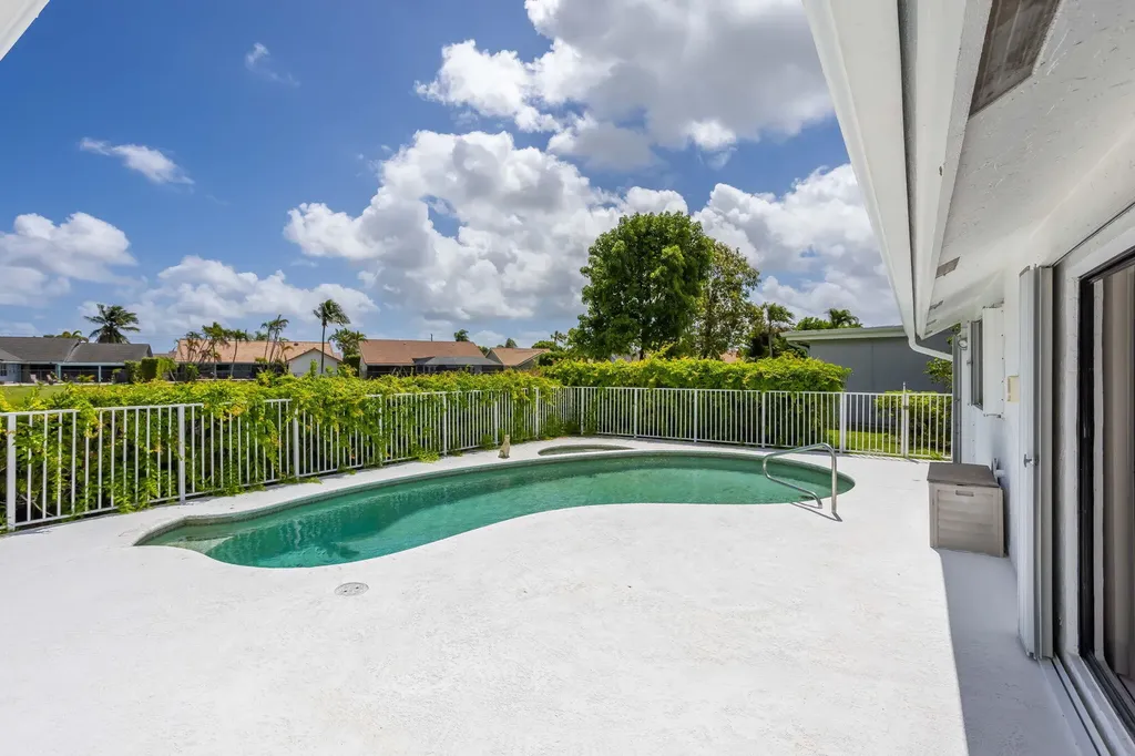 9476 El Clair Ranch Road Boynton Beach FL 33437
