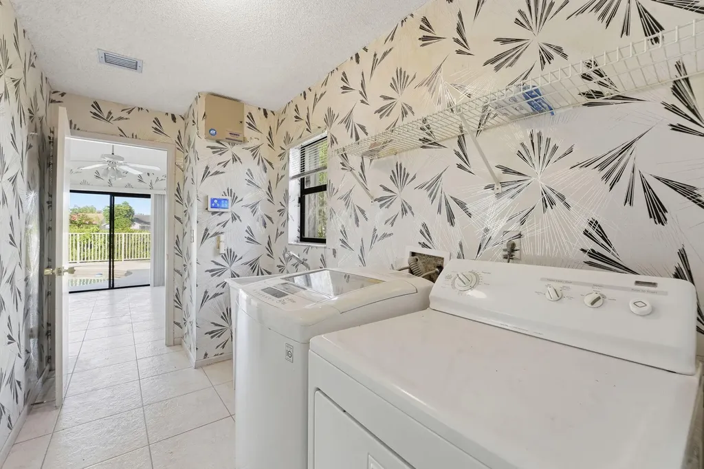 9476 El Clair Ranch Road Boynton Beach FL 33437