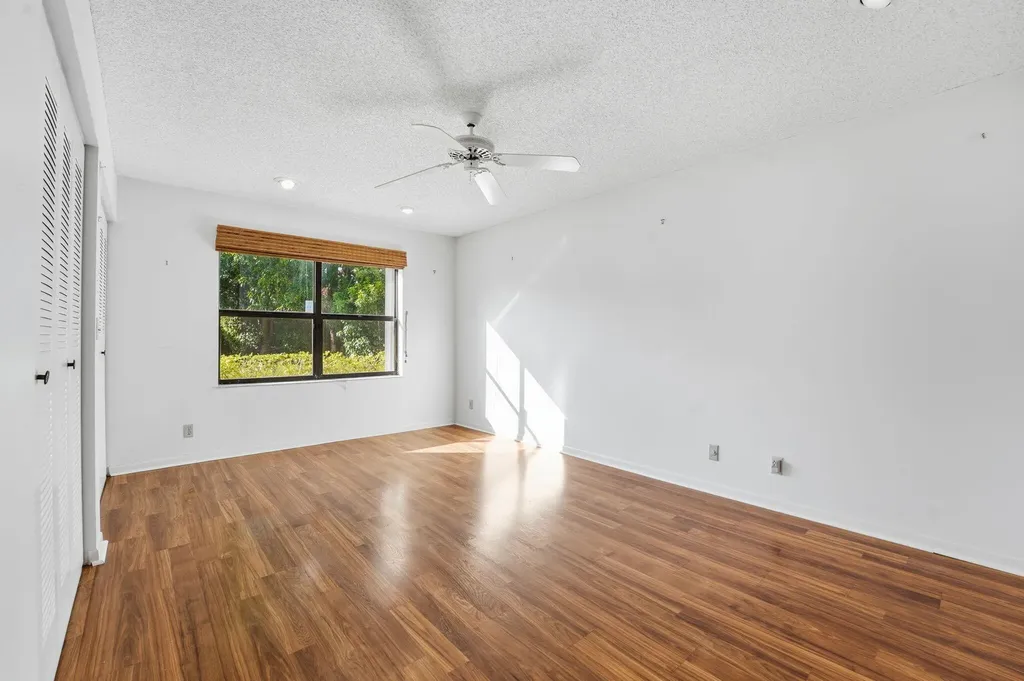 9476 El Clair Ranch Road Boynton Beach FL 33437