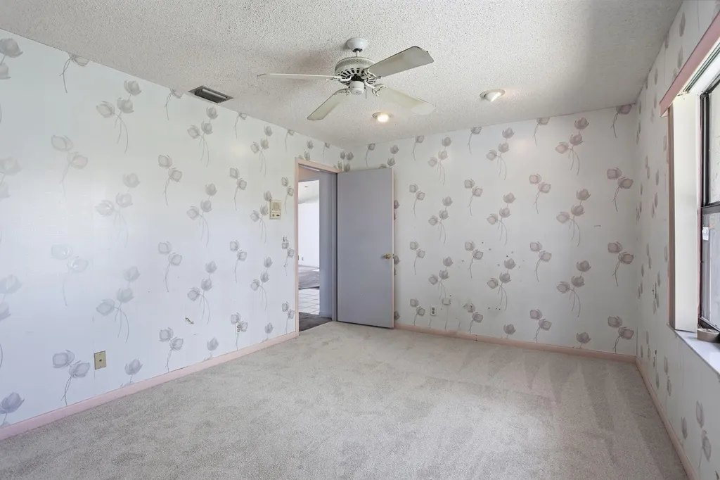 9476 El Clair Ranch Road Boynton Beach FL 33437