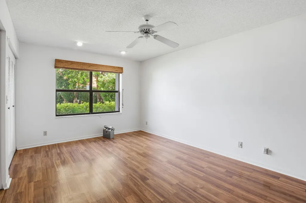 9476 El Clair Ranch Road Boynton Beach FL 33437