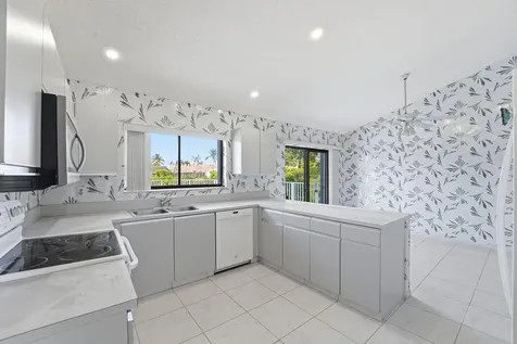 9476 El Clair Ranch Road Boynton Beach FL 33437