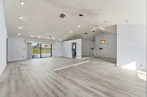 9476 El Clair Ranch Road Boynton Beach FL 33437
