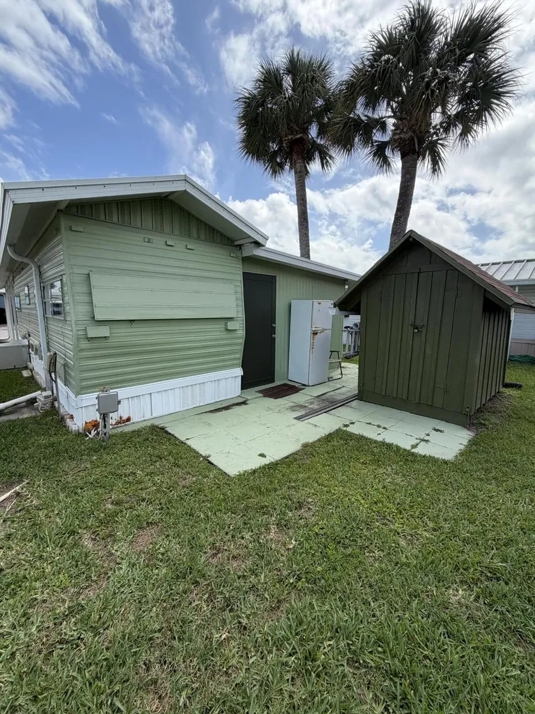 6511 SE 56th Street Okeechobee FL 34974