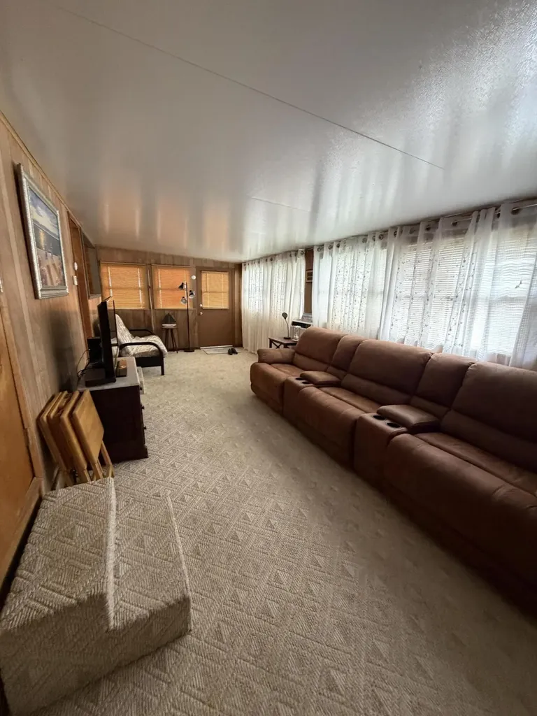 6511 SE 56th Street Okeechobee FL 34974