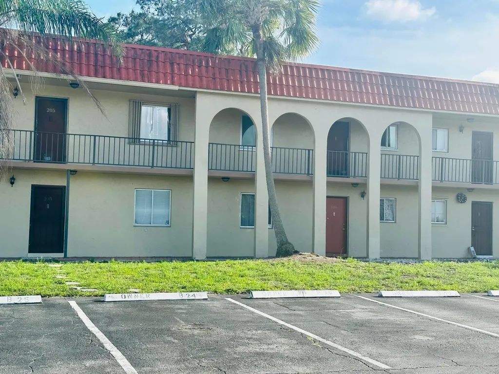 6054 Forest Hill Boulevard West Palm Beach FL 33415
