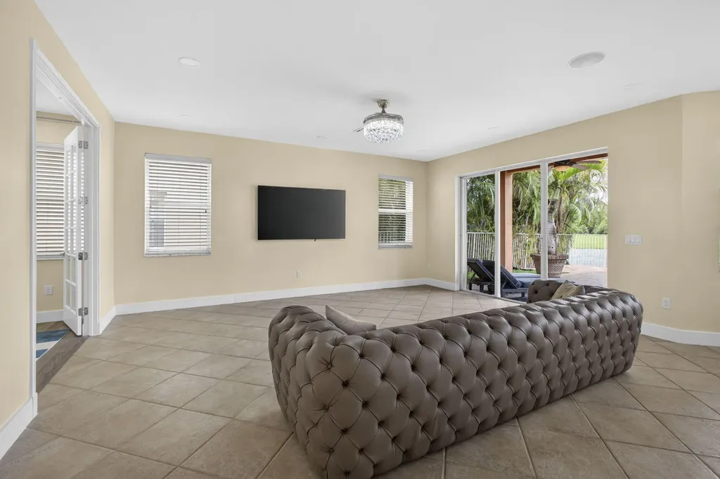 1724 Annandale Circle Royal Palm Beach FL 33411