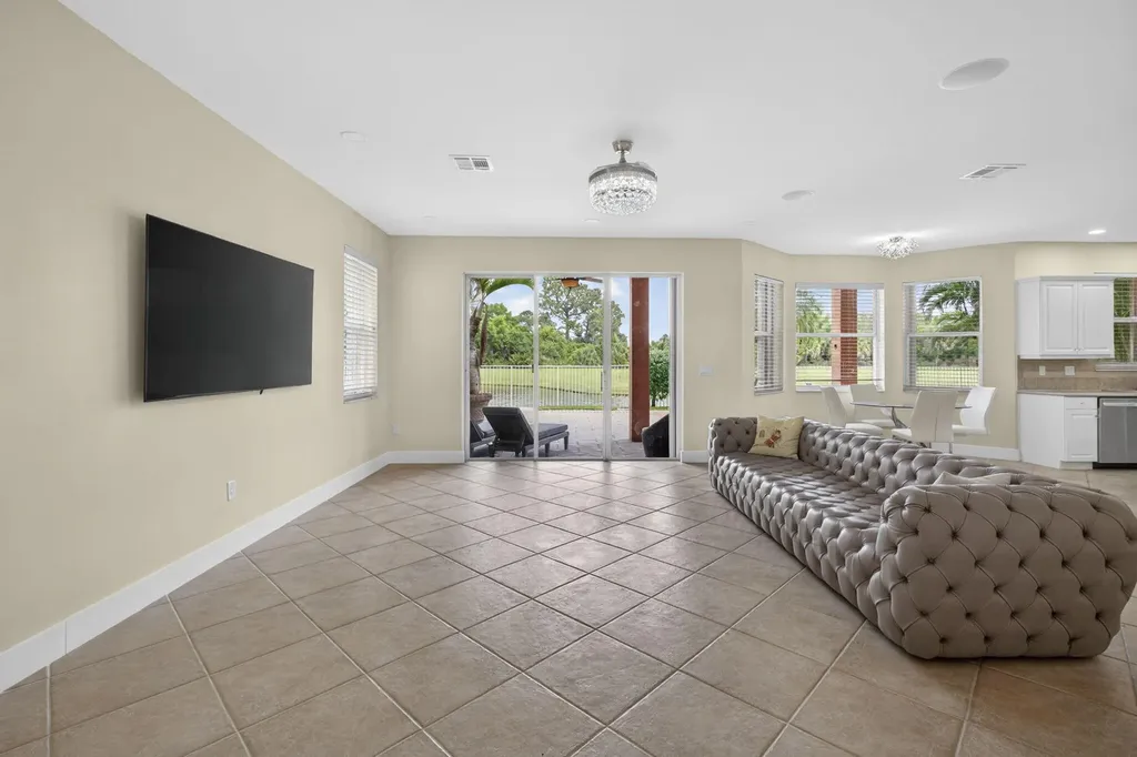 1724 Annandale Circle Royal Palm Beach FL 33411