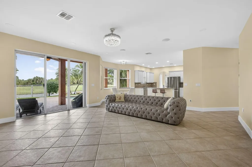 1724 Annandale Circle Royal Palm Beach FL 33411