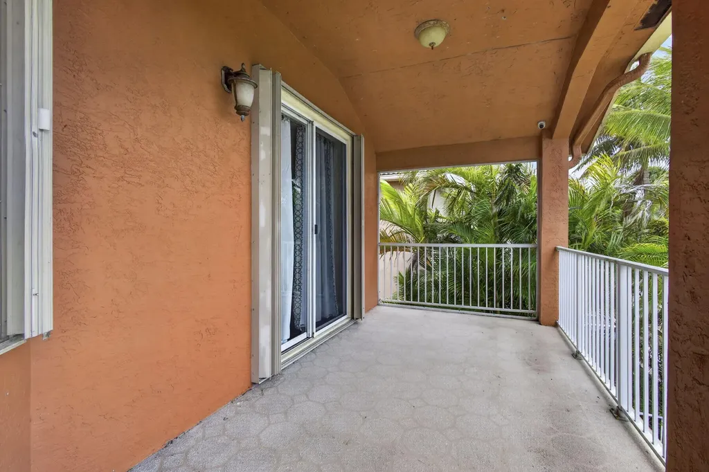 1724 Annandale Circle Royal Palm Beach FL 33411