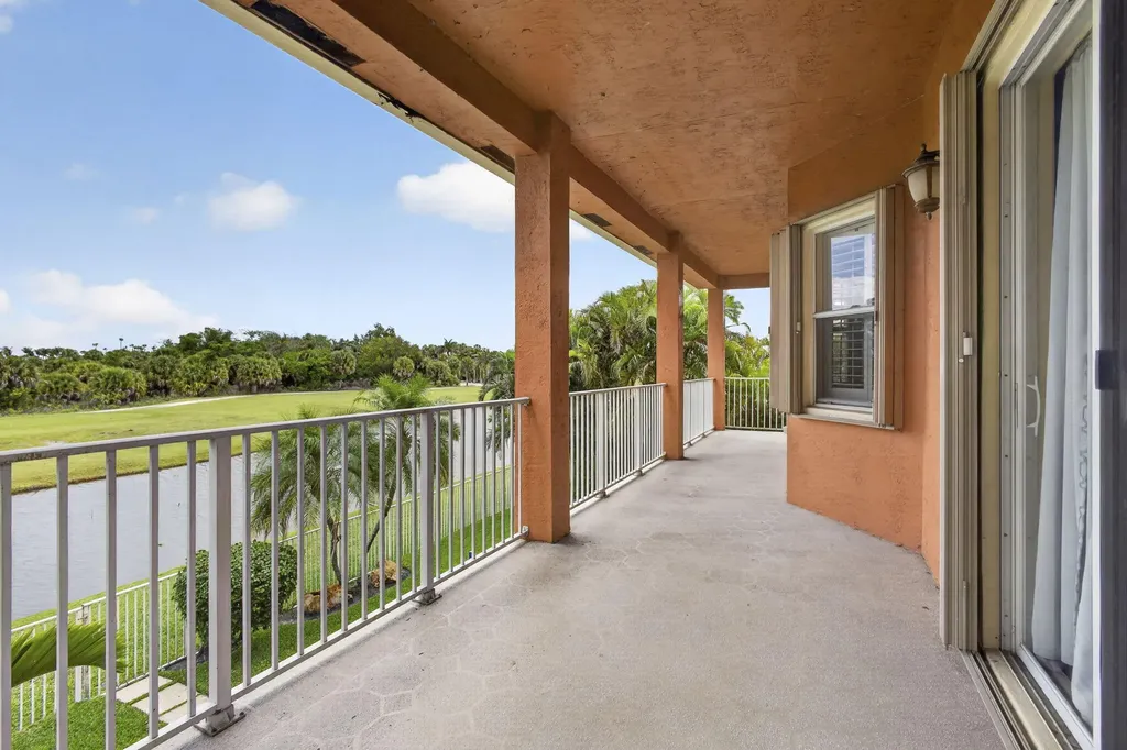 1724 Annandale Circle Royal Palm Beach FL 33411