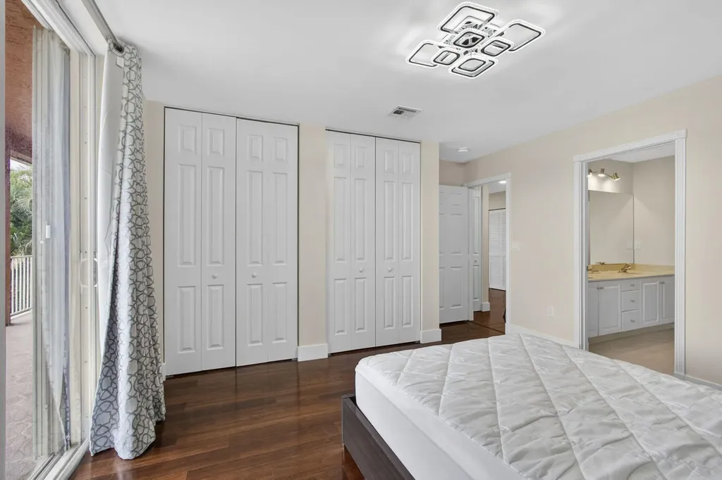 1724 Annandale Circle Royal Palm Beach FL 33411