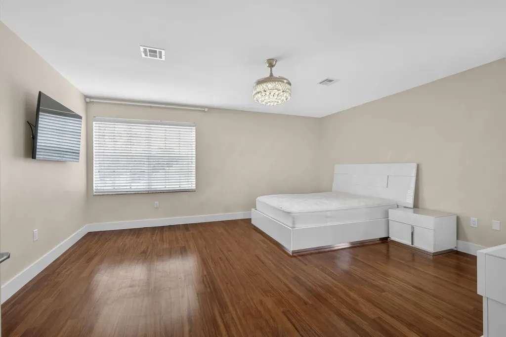 1724 Annandale Circle Royal Palm Beach FL 33411