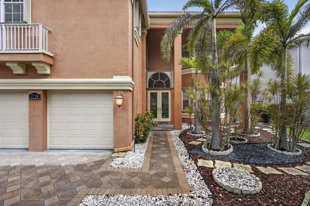 1724 Annandale Circle Royal Palm Beach FL 33411