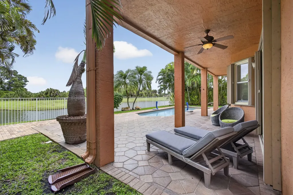 1724 Annandale Circle Royal Palm Beach FL 33411