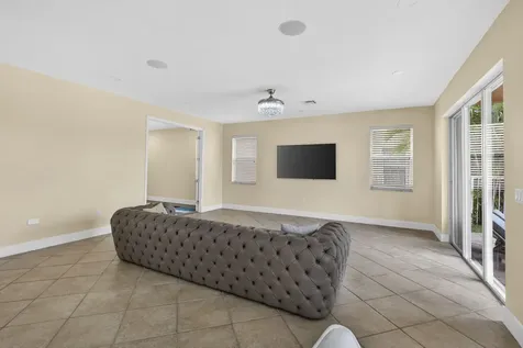 1724 Annandale Circle Royal Palm Beach FL 33411