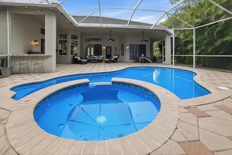 856 Forest Glen Lane Wellington FL 33414