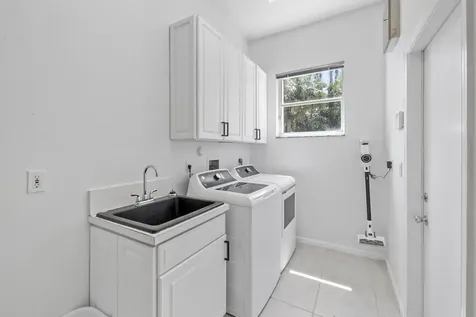 856 Forest Glen Lane Wellington FL 33414