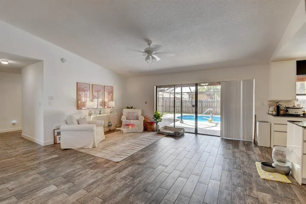 17679 Woodview Terrace Boca Raton FL 33487