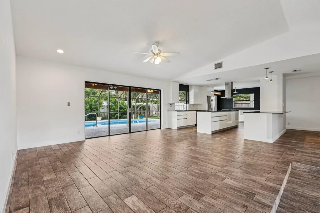 17679 Woodview Terrace Boca Raton FL 33487