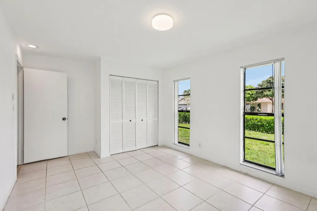 17679 Woodview Terrace Boca Raton FL 33487