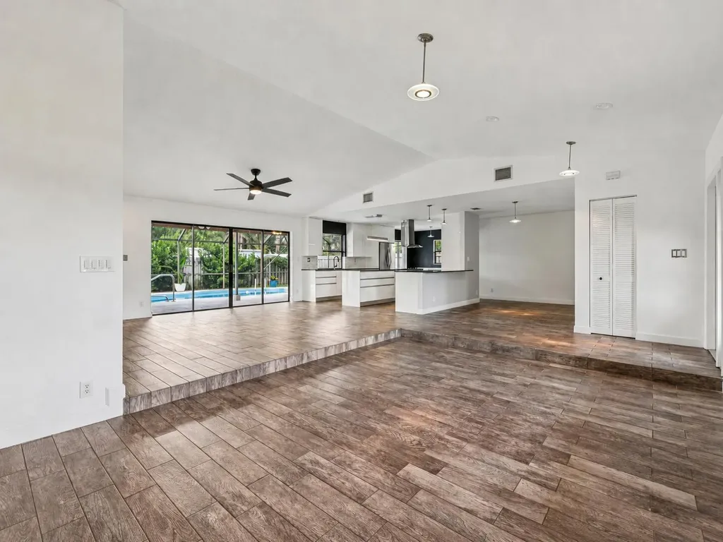 17679 Woodview Terrace Boca Raton FL 33487