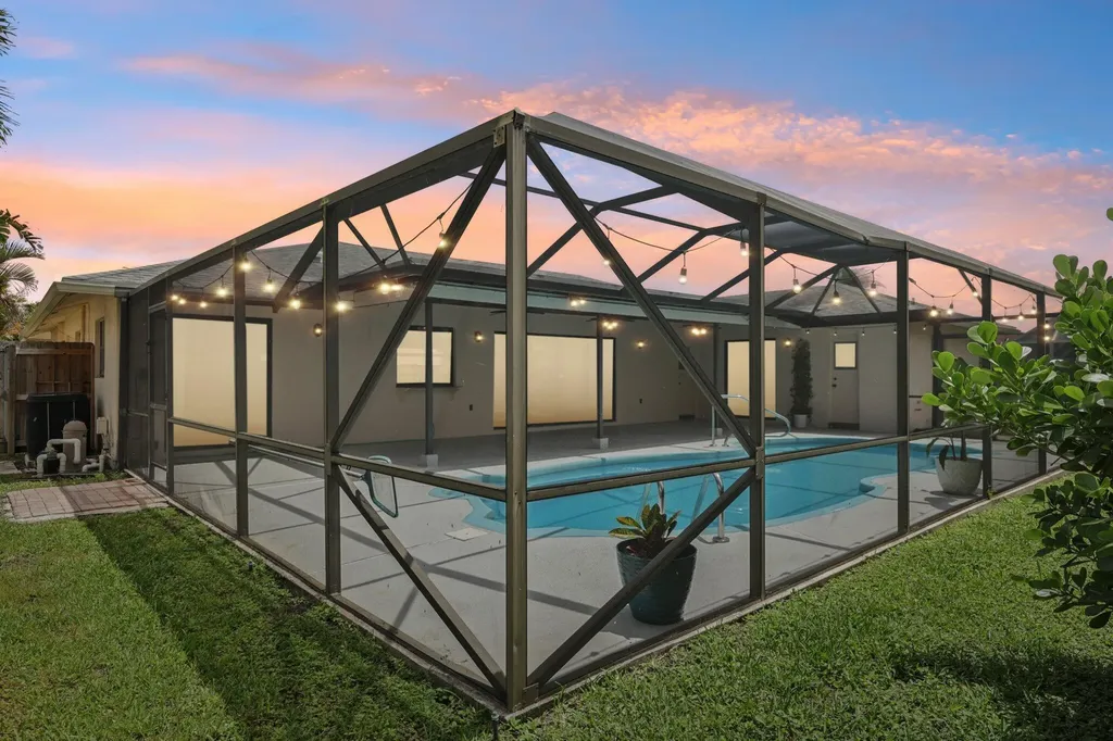 17679 Woodview Terrace Boca Raton FL 33487