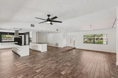 17679 Woodview Terrace Boca Raton FL 33487