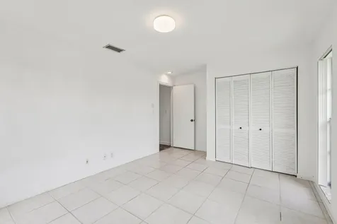 17679 Woodview Terrace Boca Raton FL 33487