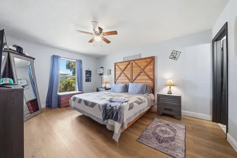 2360 87th Court Vero Beach FL 32966