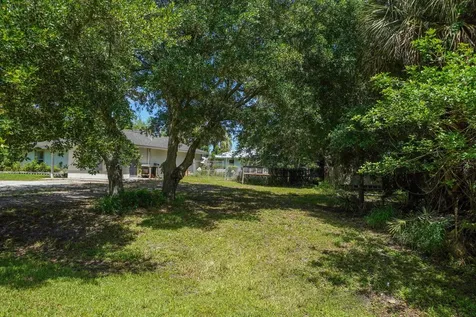 2360 87th Court Vero Beach FL 32966