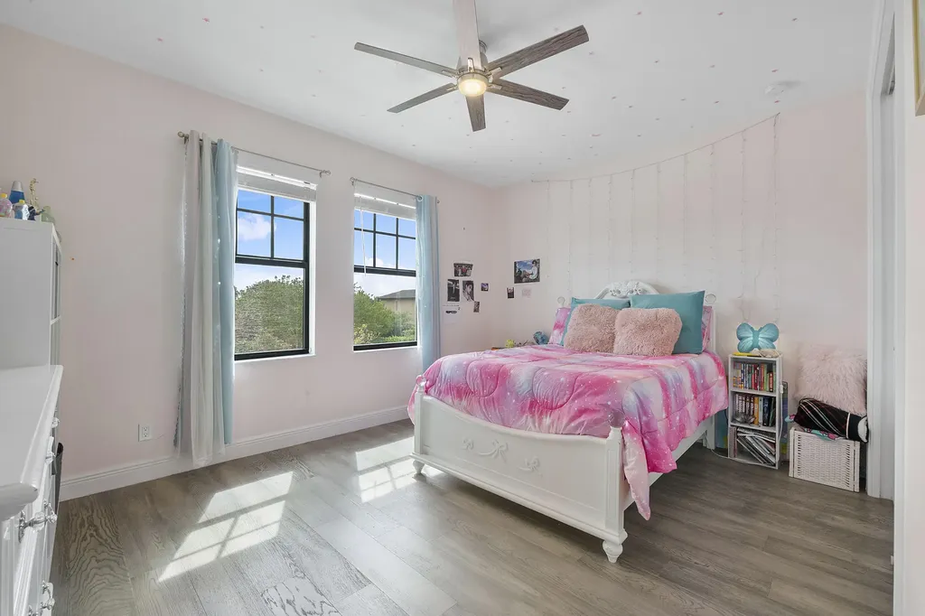 8775 E Baypoint Circle Parkland FL 33076