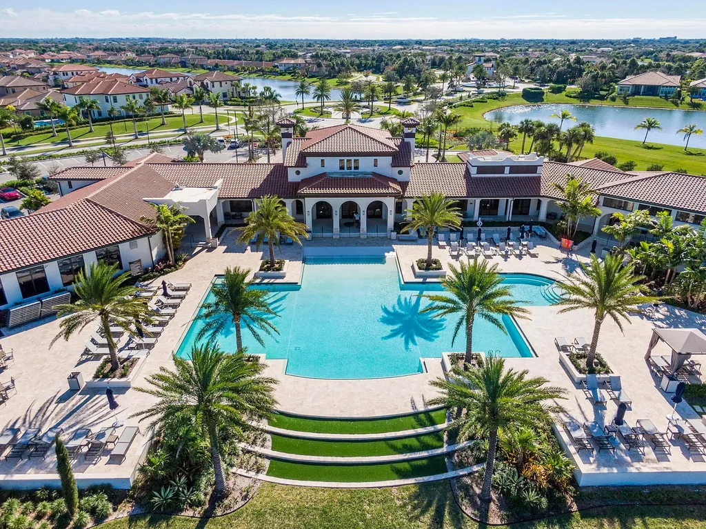 8775 E Baypoint Circle Parkland FL 33076