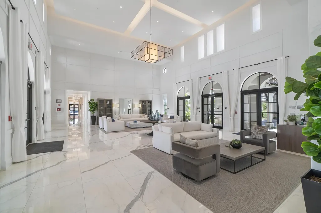 8775 E Baypoint Circle Parkland FL 33076
